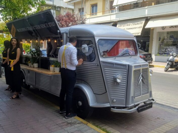 Citroen H van long edition for Schweppes by smartmovingmedia